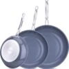 Swiss Pro+ - Koekenpannenset - 3 Delig - Keramisch - Inductie - Milieuvriendelijk - PFAS - PFOA Vrij - Sapphire Green 2 Swiss Pro+ - Koekenpannenset - 3 Delig - Keramisch - Inductie - Milieuvriendelijk - PFAS - PFOA Vrij - Sapphire Green -Woonkeuken Winkel 1109x1200