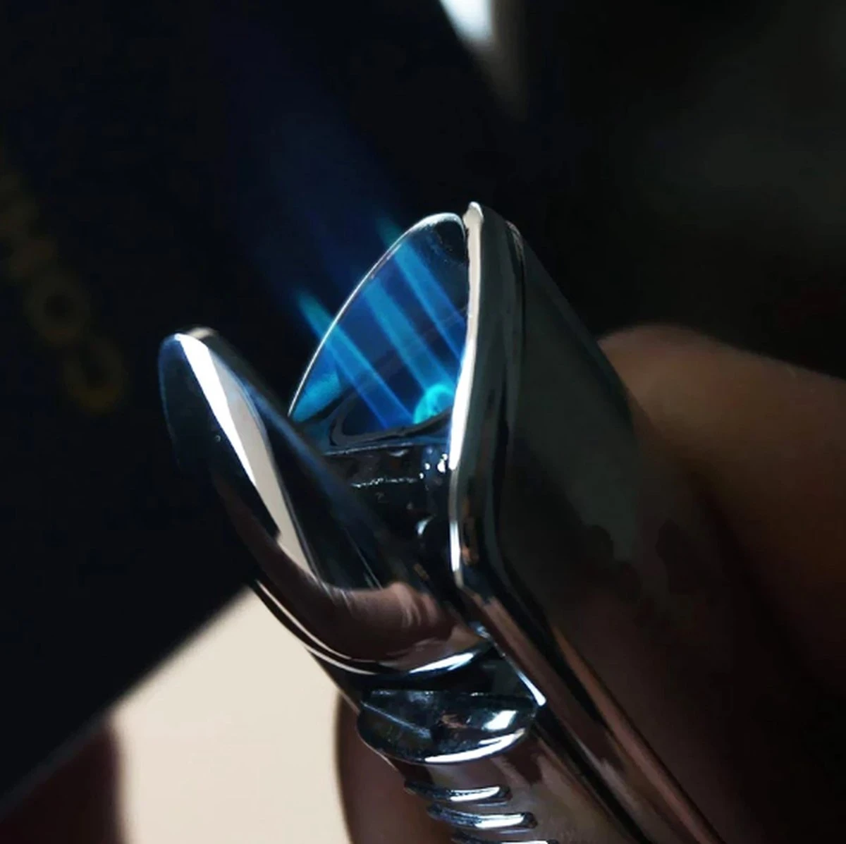 Cohiba® Sigarenaansteker - Sigarenboor - Sigaren - Sigaar - Cohiba Aansteker - Sigarenboor - Sigaren Accessoires - Sigarenknipper - Sigaar Aansteker - Cohiba - Incl. Luxe Geschenkdoos - Zwart 6 Cohiba® Sigarenaansteker - Sigarenboor - Sigaren - Sigaar - Cohiba Aansteker - Sigarenboor - Sigaren Accessoires - Sigarenknipper - Sigaar Aansteker - Cohiba - Incl. Luxe Geschenkdoos - Zwart - Afbeelding 4