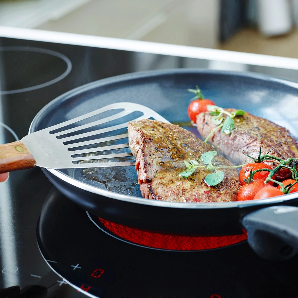 GreenPan Cambridge Keramische Koekenpan - Ø24 Cm - PFAS-vrij 16 GreenPan Cambridge Keramische Koekenpan - Ø24 Cm - PFAS-vrij - Afbeelding 14