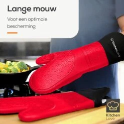 KitchenLove Ovenwanten - 2 Stuks Ovenhandschoenen - Hittebestendig Tot 250 °C - Siliconen - Rood 19 KitchenLove Ovenwanten - 2 Stuks Ovenhandschoenen - Hittebestendig Tot 250 °C - Siliconen - Rood -Woonkeuken Winkel 1200x1200 1010