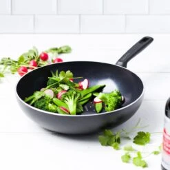 GreenPan Memphis Keramische Wokpan - Ø 28 Cm - PFAS-vrij 38 GreenPan Memphis Keramische Wokpan - Ø 28 Cm - PFAS-vrij -Woonkeuken Winkel 1200x1200 155