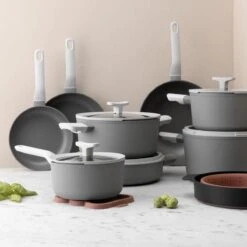 BergHOFF Leo Hapjespan Stone - 28 Cm - Met Glazen Deksel 9 BergHOFF Leo Hapjespan Stone - 28 Cm - Met Glazen Deksel -Woonkeuken Winkel 1200x1200 161