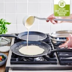 GreenPan Essentials Pannenkoekenpan 24cm - Zwart - Inductie - PFAS-vrij -Woonkeuken Winkel 1200x1200 166