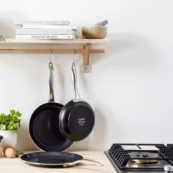 GreenPan Koekenpan - Royal Black - ø 28 Cm - Keramische Anti-aanbaklaag 12 GreenPan Koekenpan - Royal Black - ø 28 Cm - Keramische Anti-aanbaklaag -Woonkeuken Winkel 1200x1200 403