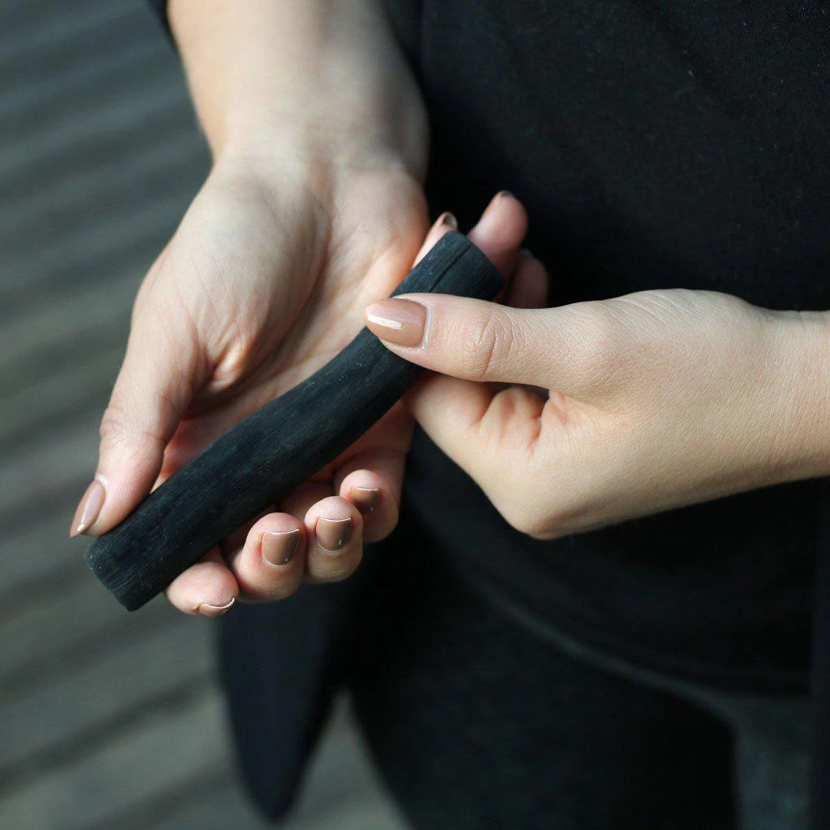 Black + Blum Binchotan Active Charcoal For Eau Good Water Bottles 4-pack 9 Black + Blum Binchotan Active Charcoal For Eau Good Water Bottles 4-pack - Afbeelding 7