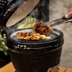 BluMill Kamado BBQ Egg - Kamado 13 Inch - Incl. Vlees Thermometer - Houtskoolbarbecues - Zwart - Ø 27cm 22 BluMill Kamado BBQ Egg - Kamado 13 Inch - Incl. Vlees Thermometer - Houtskoolbarbecues - Zwart - Ø 27cm -Woonkeuken Winkel 1200x1200 799