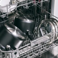 BK Flow Cool Black Glas Kookpannenset - 4-delig - Zwart - Glazen Deksel - Veilig Afgietsysteem - Inductie 13 BK Flow Cool Black Glas Kookpannenset - 4-delig - Zwart - Glazen Deksel - Veilig Afgietsysteem - Inductie -Woonkeuken Winkel 1200x1200 84