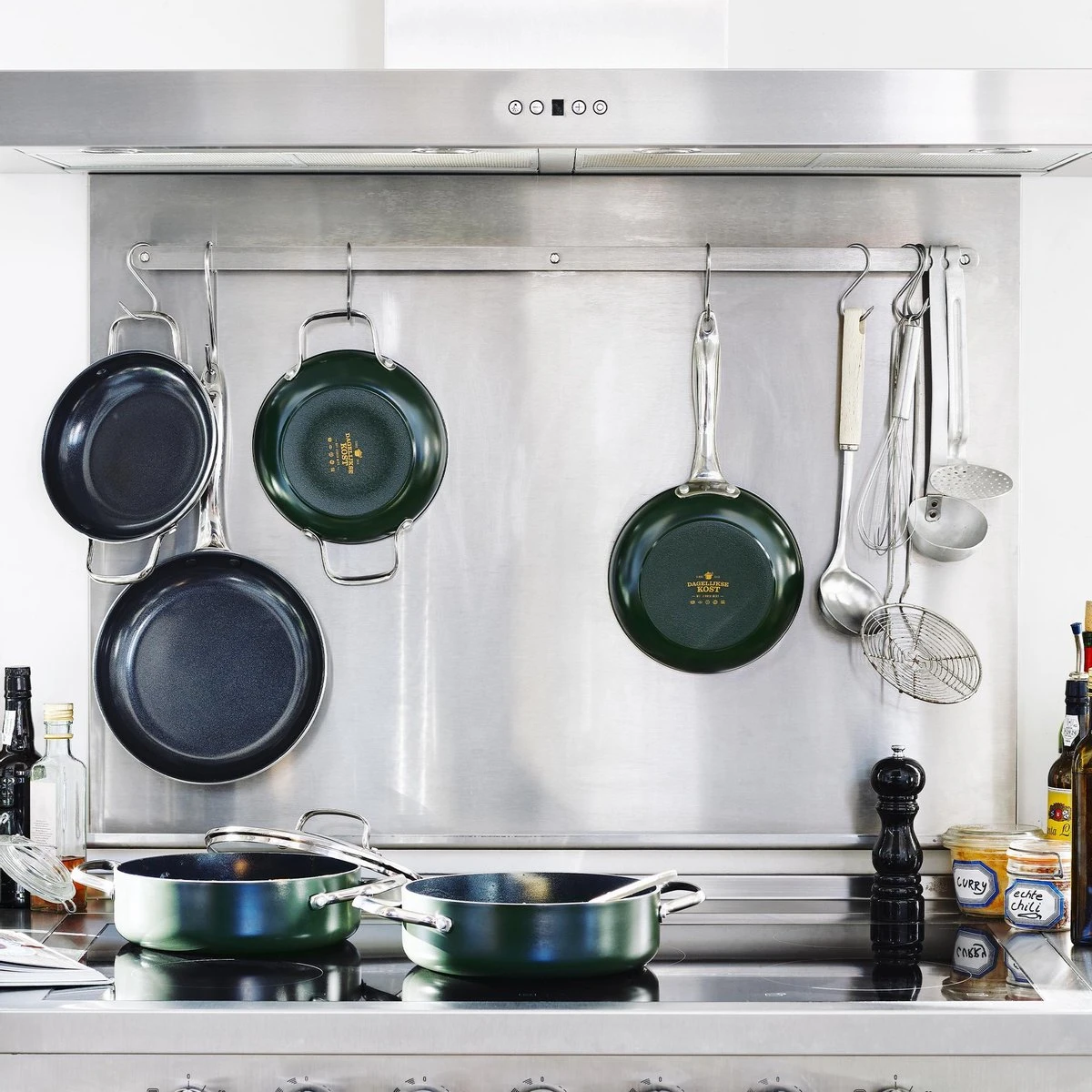 Dagelijkse Kost Door Jeroen Meus - Wok ø28cm - Inductie - Anti-aanbak - PFAS-vrij 6 Dagelijkse Kost Door Jeroen Meus - Wok ø28cm - Inductie - Anti-aanbak - PFAS-vrij - Afbeelding 4