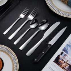 Deleca 8 Persoons Bestekset (48-delig) - Lepels, Messen, Vorken & Steakmessen - Vaatwasserbestendig - Zilver / RVS -Woonkeuken Winkel 1200x1200 941