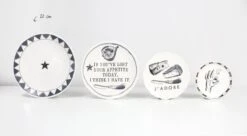 Blond Amsterdam - X Noir - Bord - I Licked - Ø 22 Cm 11 Blond Amsterdam - X Noir - Bord - I Licked - Ø 22 Cm -Woonkeuken Winkel 1200x663 1