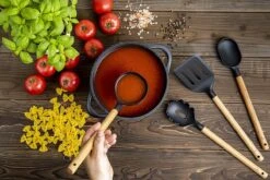 Smile 10-Delige Pannenset - Anti Aanbaklaag - Vaatwasser Bestendig - Zwart - MGK-17 21 Smile 10-Delige Pannenset - Anti Aanbaklaag - Vaatwasser Bestendig - Zwart - MGK-17 -Woonkeuken Winkel 1200x800 43