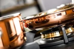 Koekenpan Ø26cm Met Deksel - Inductie - Koper - DUCQ -Woonkeuken Winkel 1200x801 1