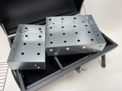 Compacte Draagbare Kolen BBQ Van Wolff BBQ - Handig Voor Op De Camping Op Het Strand Of In Een Park - Smoker Barbecue - Draagbare Lichtgewicht Bbq - Met Thermometer En Lucht Doorvoer. Laat Je Vlees Langzaam Garen. 16 Compacte Draagbare Kolen BBQ Van Wolff BBQ - Handig Voor Op De Camping Op Het Strand Of In Een Park - Smoker Barbecue - Draagbare Lichtgewicht Bbq - Met Thermometer En Lucht Doorvoer. Laat Je Vlees Langzaam Garen. -Woonkeuken Winkel 1200x899 24