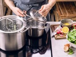 BK Q-linair Master Glas Pannenset - 5-delig - Glazen Deksel - Veilig Afgietsysteem - Inductie 34 BK Q-linair Master Glas Pannenset - 5-delig - Glazen Deksel - Veilig Afgietsysteem - Inductie -Woonkeuken Winkel 1200x900 14