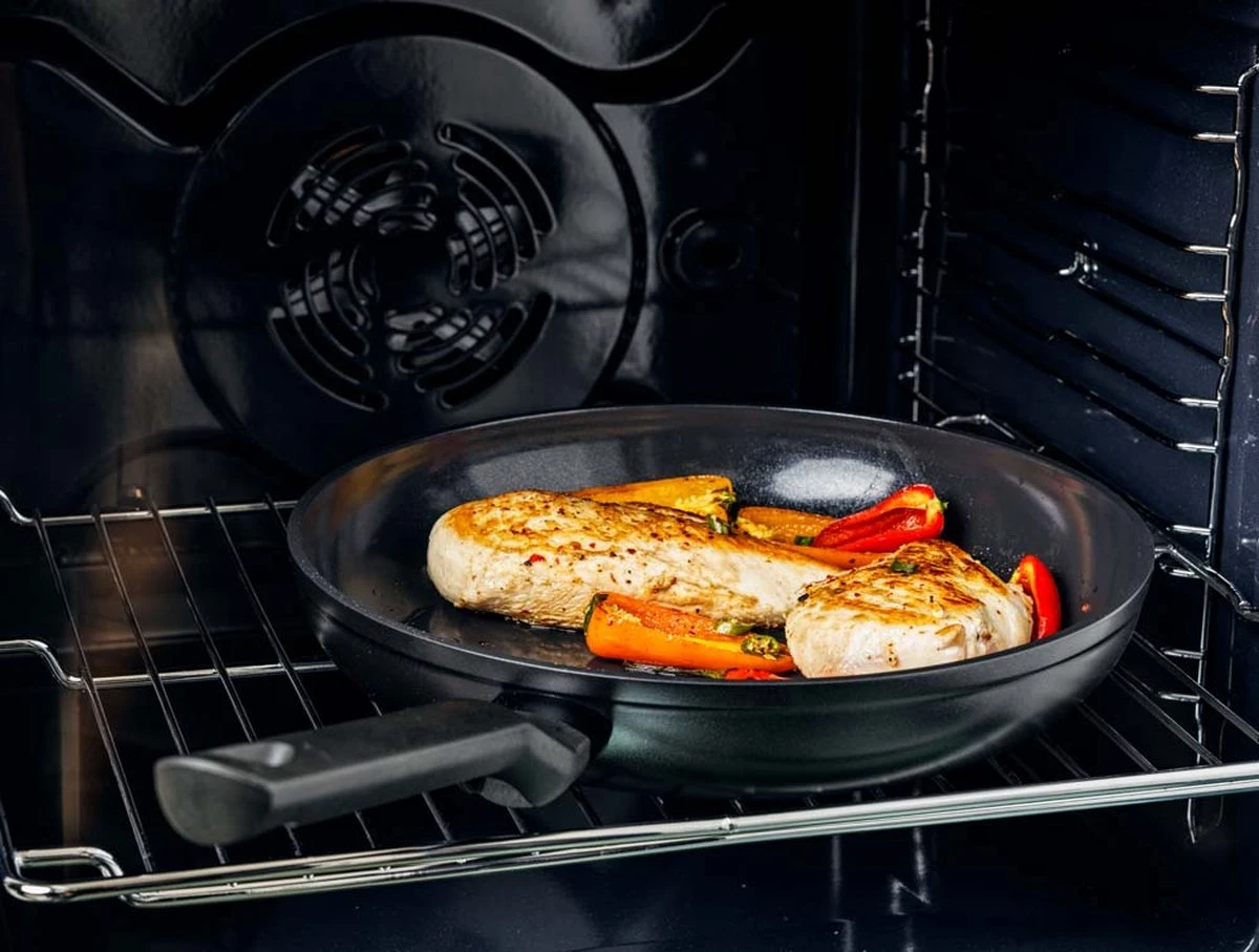 BK Easy Induction Ceramic Koekenpan - Ø28 Cm - PFAS-vrij 13 BK Easy Induction Ceramic Koekenpan - Ø28 Cm - PFAS-vrij - Afbeelding 12