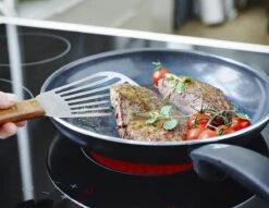 GreenPan Cambridge Keramische Koekenpan - Ø24 Cm - PFAS-vrij 36 GreenPan Cambridge Keramische Koekenpan - Ø24 Cm - PFAS-vrij -Woonkeuken Winkel 1200x926 4