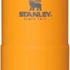 Stanley The Trigger-Action Travel Mug 0,35L Saffron 1 Stanley The Trigger-Action Travel Mug 0,35L Saffron -Woonkeuken Winkel 385x1200
