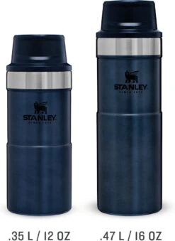 Stanley Trigger-Action Travel Mug 0.47L - Thermosfles - Nightfall -Woonkeuken Winkel 874x1200