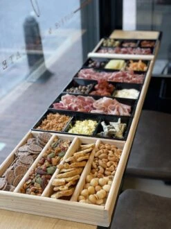 Sjoelbak - Borrelsjoelbak - Hapjesplank - Borrelplank - Mini Sjoelbak 120 Cm Met Zwarte Bakjes - Kleine Sjoelbakken 9 Sjoelbak - Borrelsjoelbak - Hapjesplank - Borrelplank - Mini Sjoelbak 120 Cm Met Zwarte Bakjes - Kleine Sjoelbakken -Woonkeuken Winkel 899x1200 3