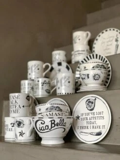 Blond Amsterdam - X Noir - Bord - I Licked - Ø 22 Cm 10 Blond Amsterdam - X Noir - Bord - I Licked - Ø 22 Cm -Woonkeuken Winkel 899x1200 6