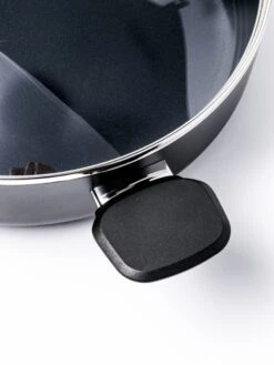 GreenPan Memphis Hapjespan 28cm - Zwart - Inductie - PFAS-vrij 28 GreenPan Memphis Hapjespan 28cm - Zwart - Inductie - PFAS-vrij -Woonkeuken Winkel 900x1200 1