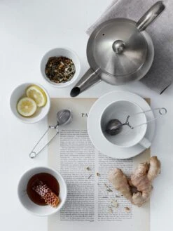 Vaja Valerie - Theepot Met Filter - Dubbelwandig - RVS - 1.2L 31 Vaja Valerie - Theepot Met Filter - Dubbelwandig - RVS - 1.2L -Woonkeuken Winkel 900x1200 6