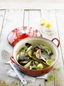 Le Creuset Braadpan Faitout Tradition Kersenrood - ø 24 Cm / 3 Liter 16 Le Creuset Braadpan Faitout Tradition Kersenrood - ø 24 Cm / 3 Liter -Woonkeuken Winkel 901x1200